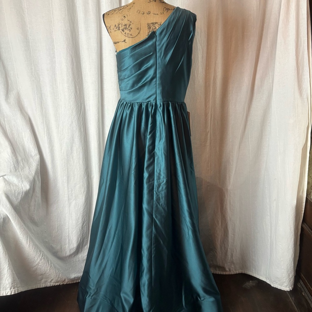 NWT JJ’s House Long Formal Gown Sz 12 Peacock Green One Shoulder Horsehair Hem - Picture 2 of 9